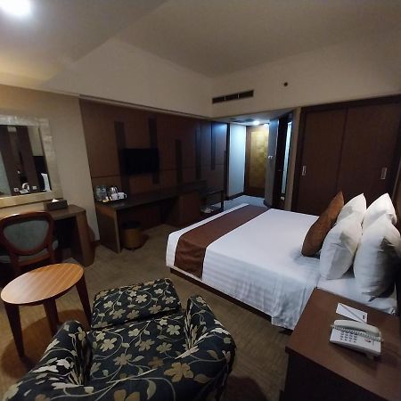 Horison Ultima Menteng Jakarta Extérieur photo