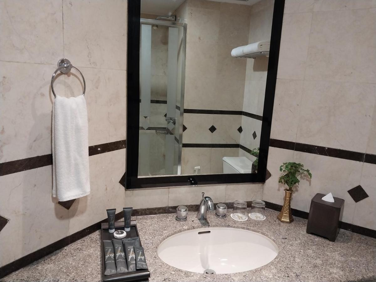 Horison Ultima Menteng Jakarta Extérieur photo